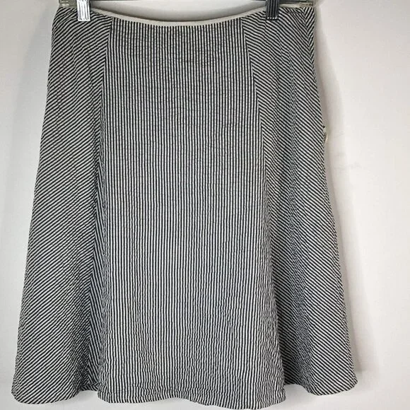 Anthropologie Viola Womens Skirt Size 0 Gray White Seersucker Striped Pockets - Picture 9 of 12